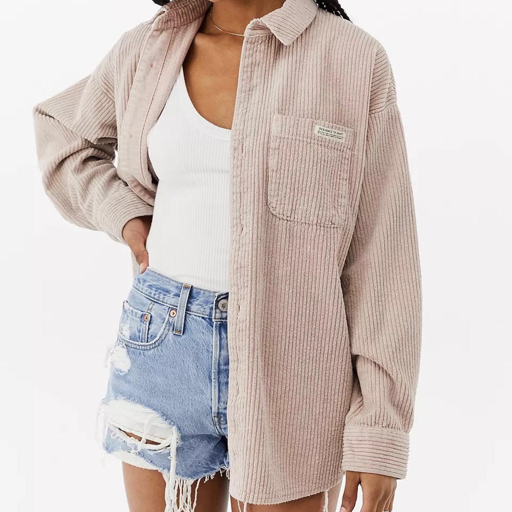 BDG Jumbo Corduroy Button Down Shirt Light Blush Sz M Urban Outfitters